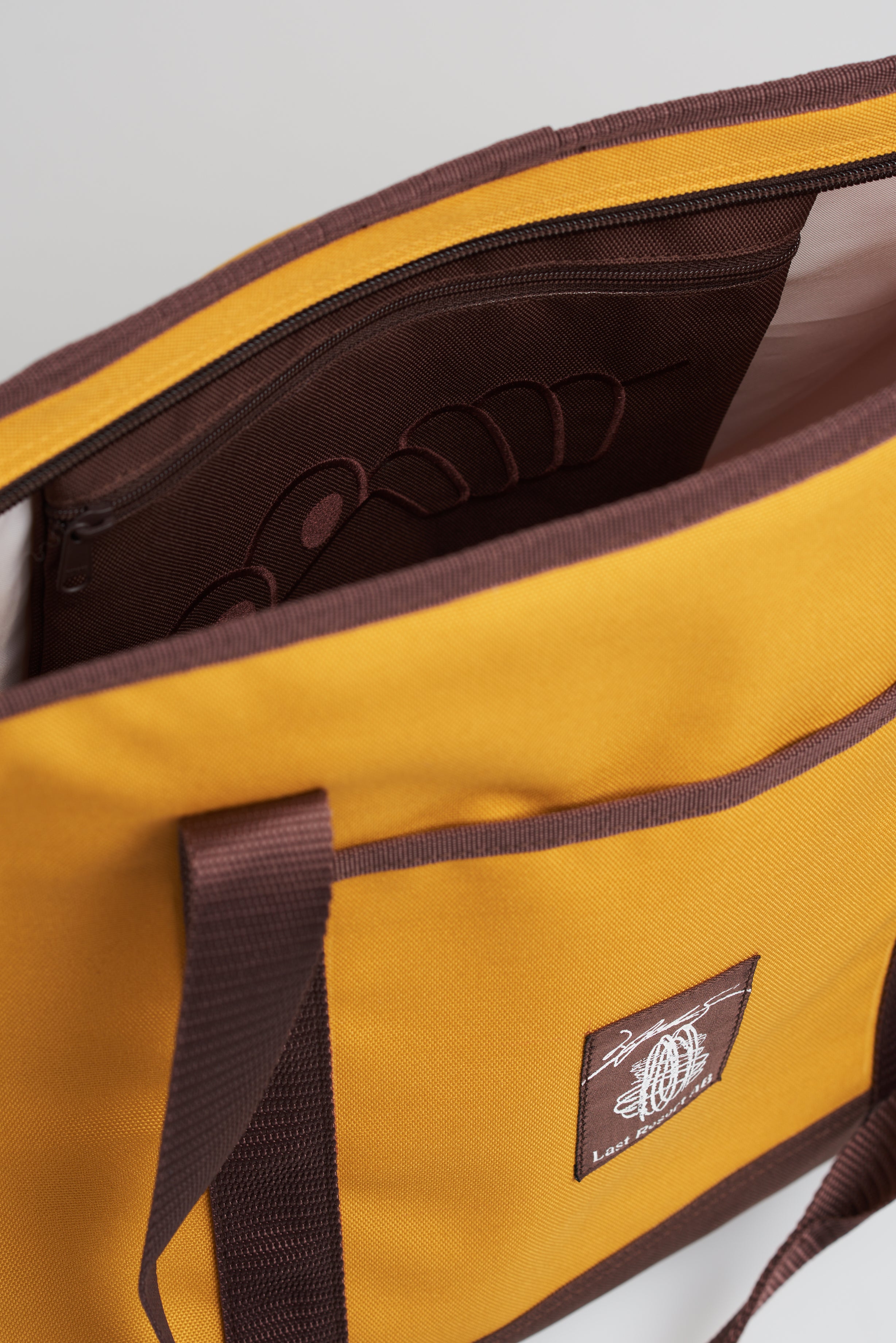 last resort ab x JS cooler bag (yellow / brown)