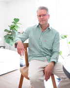 striped label shirt (green)