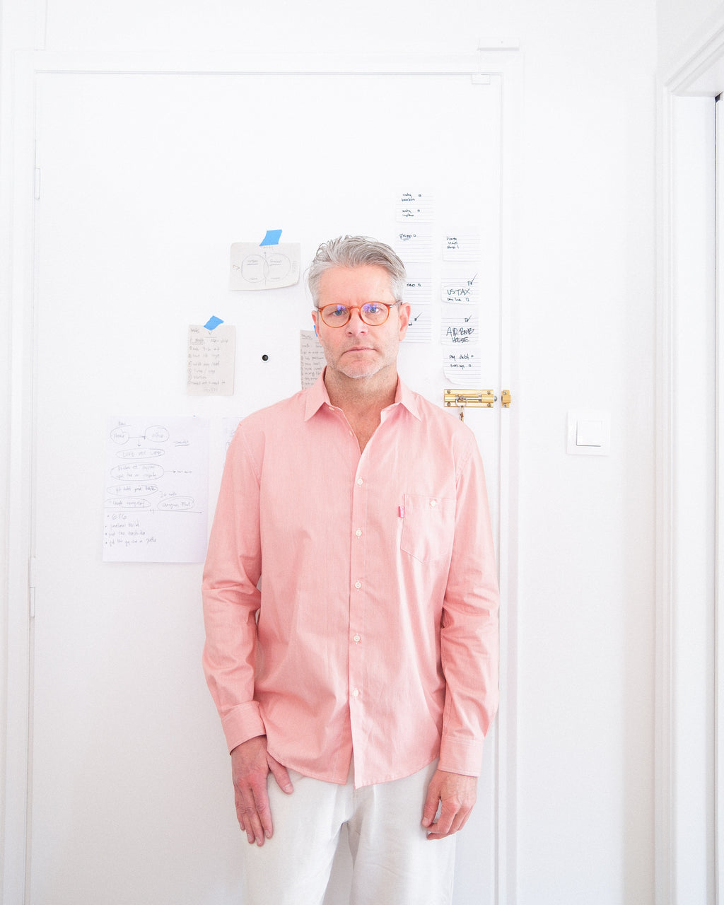 striped label shirt (red)