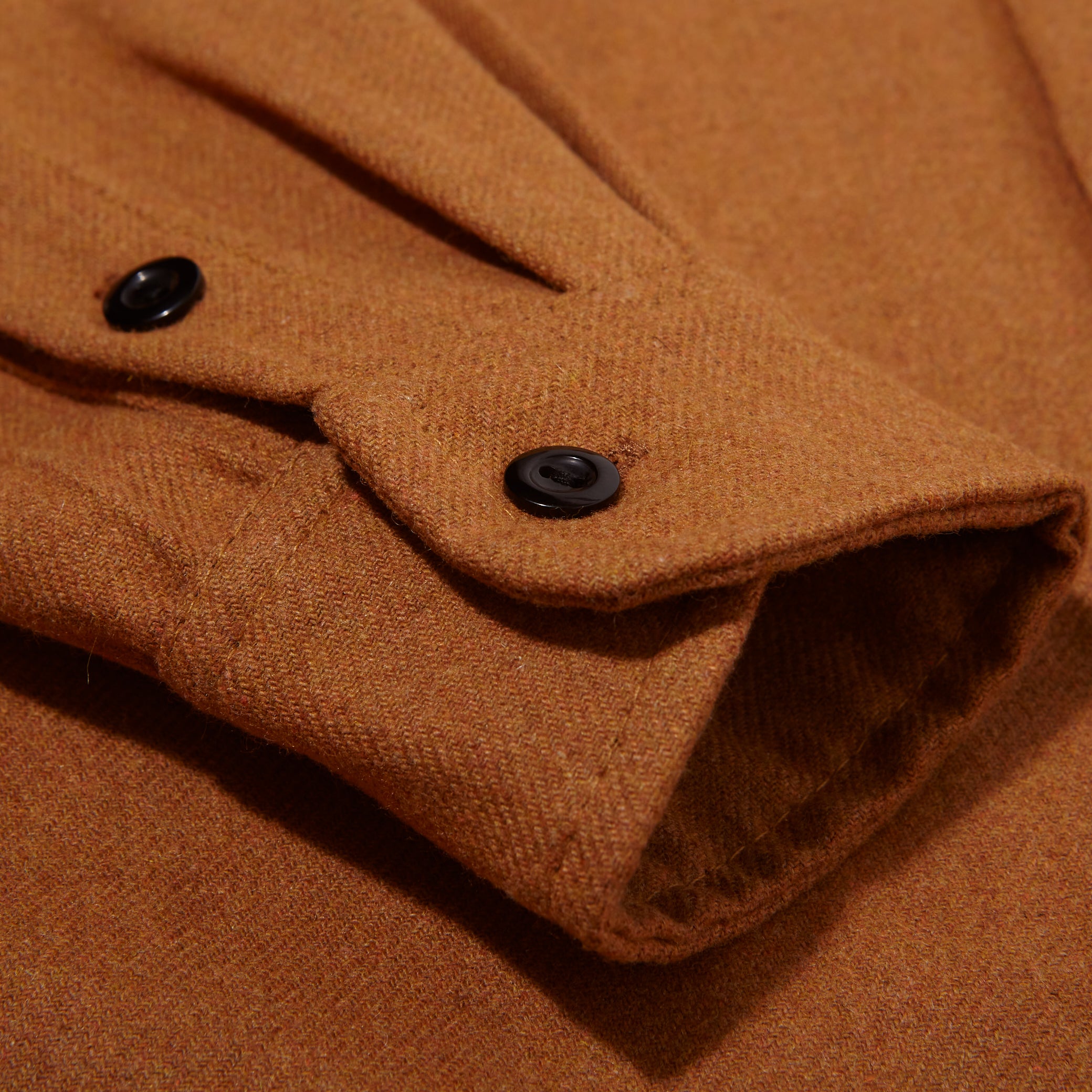 wooly upcycled everyday shirt / caramel