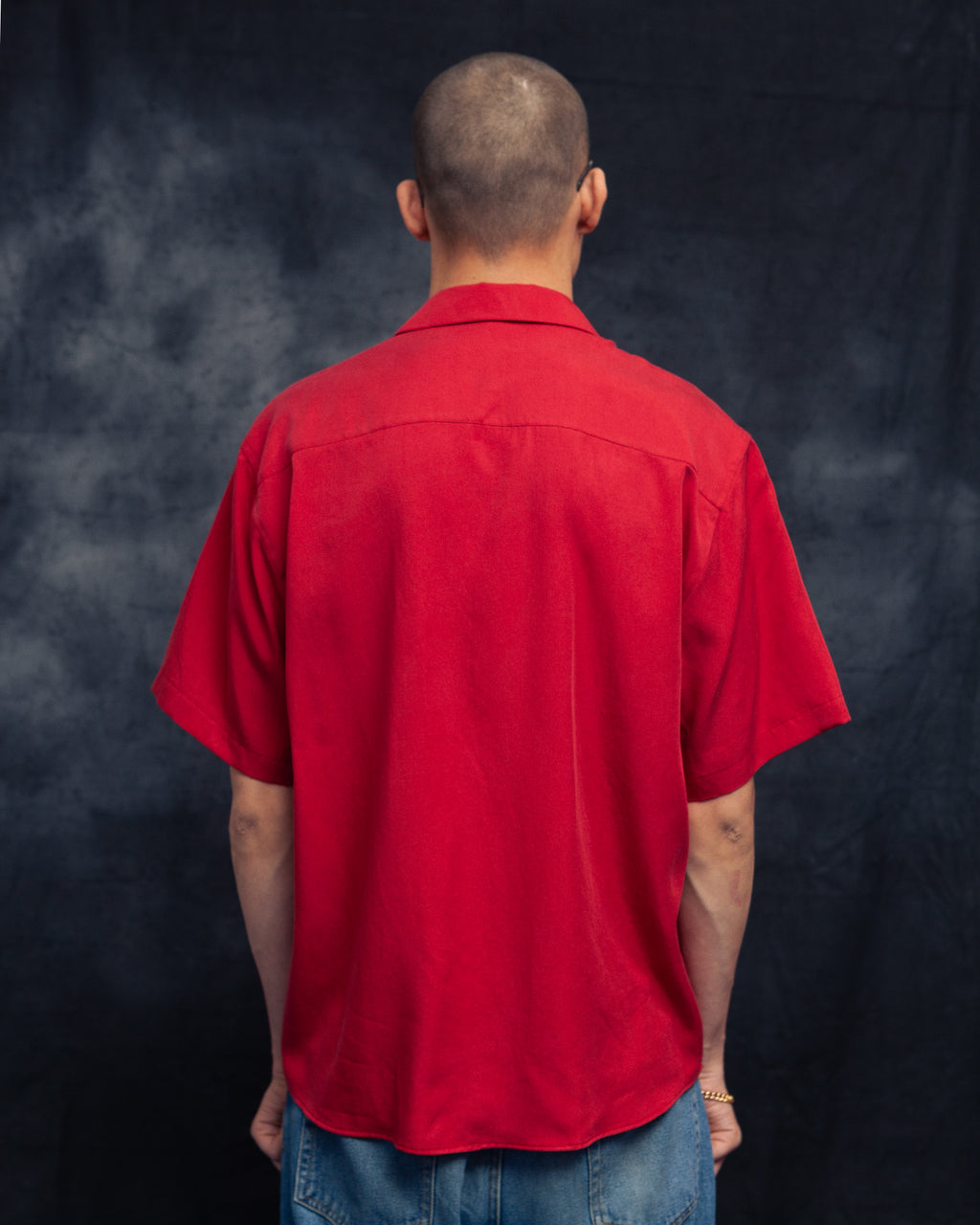 cherry red round lapel shirt