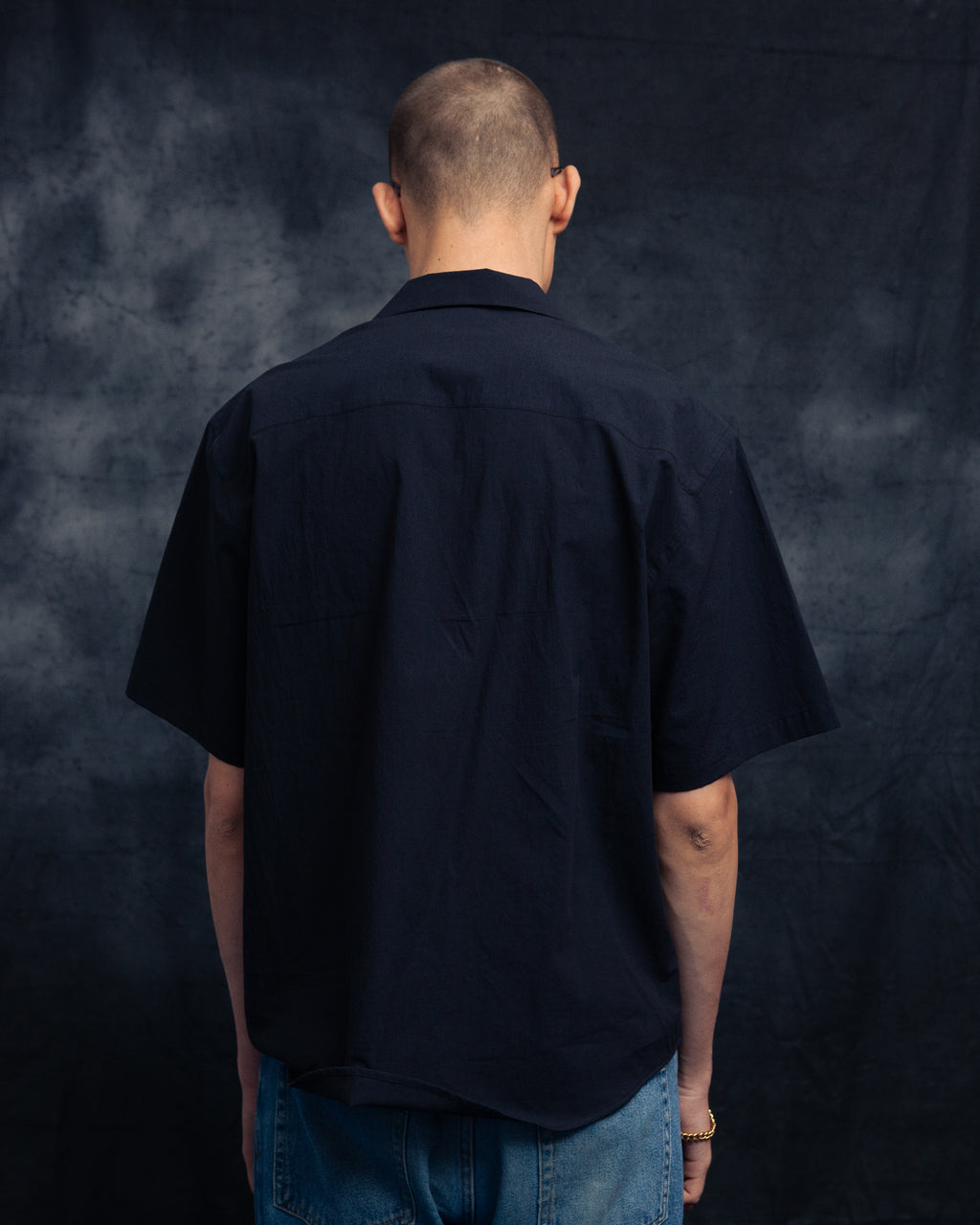 crinkle black round lapel shirt