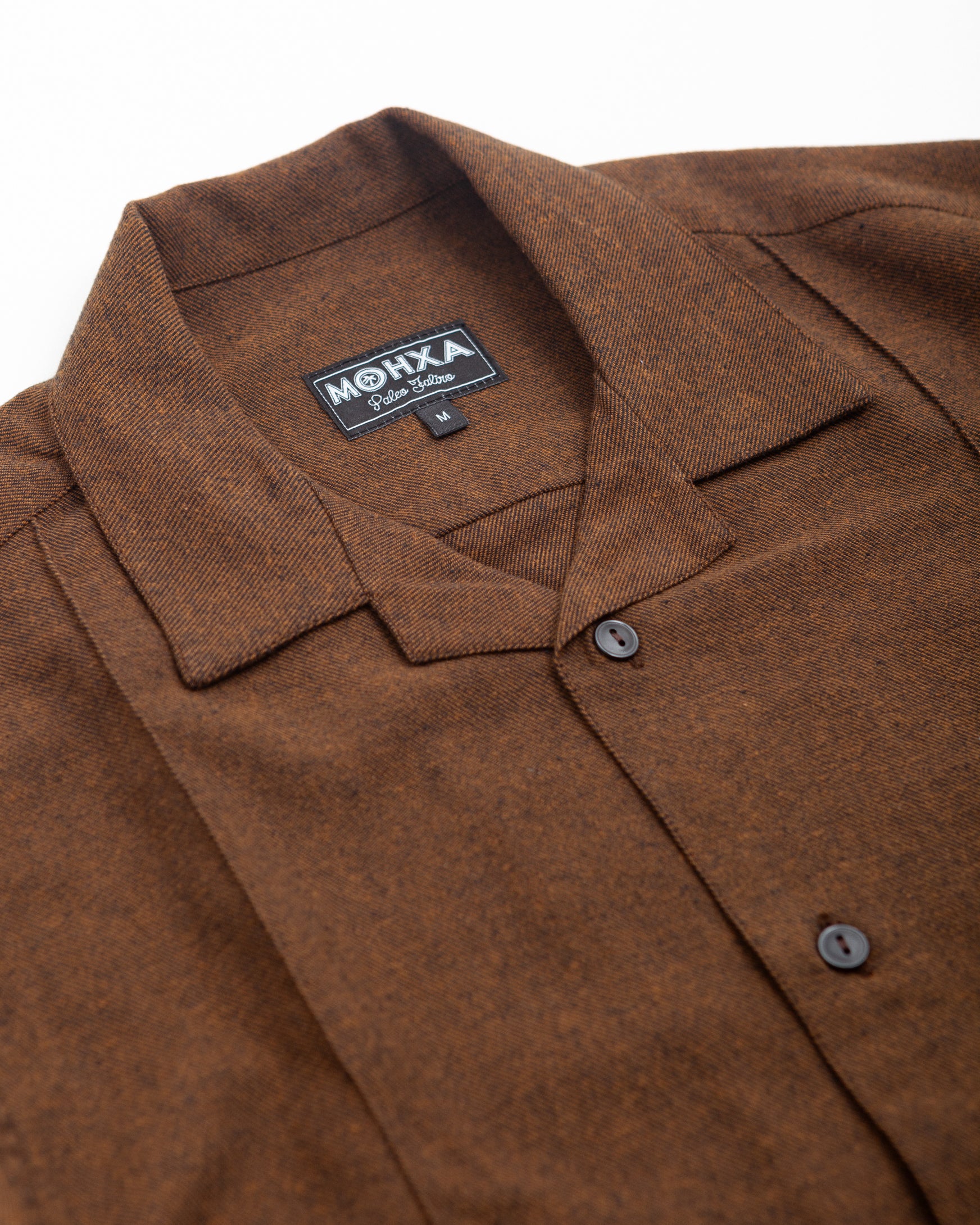 pintuck lapel shirt / noise brown