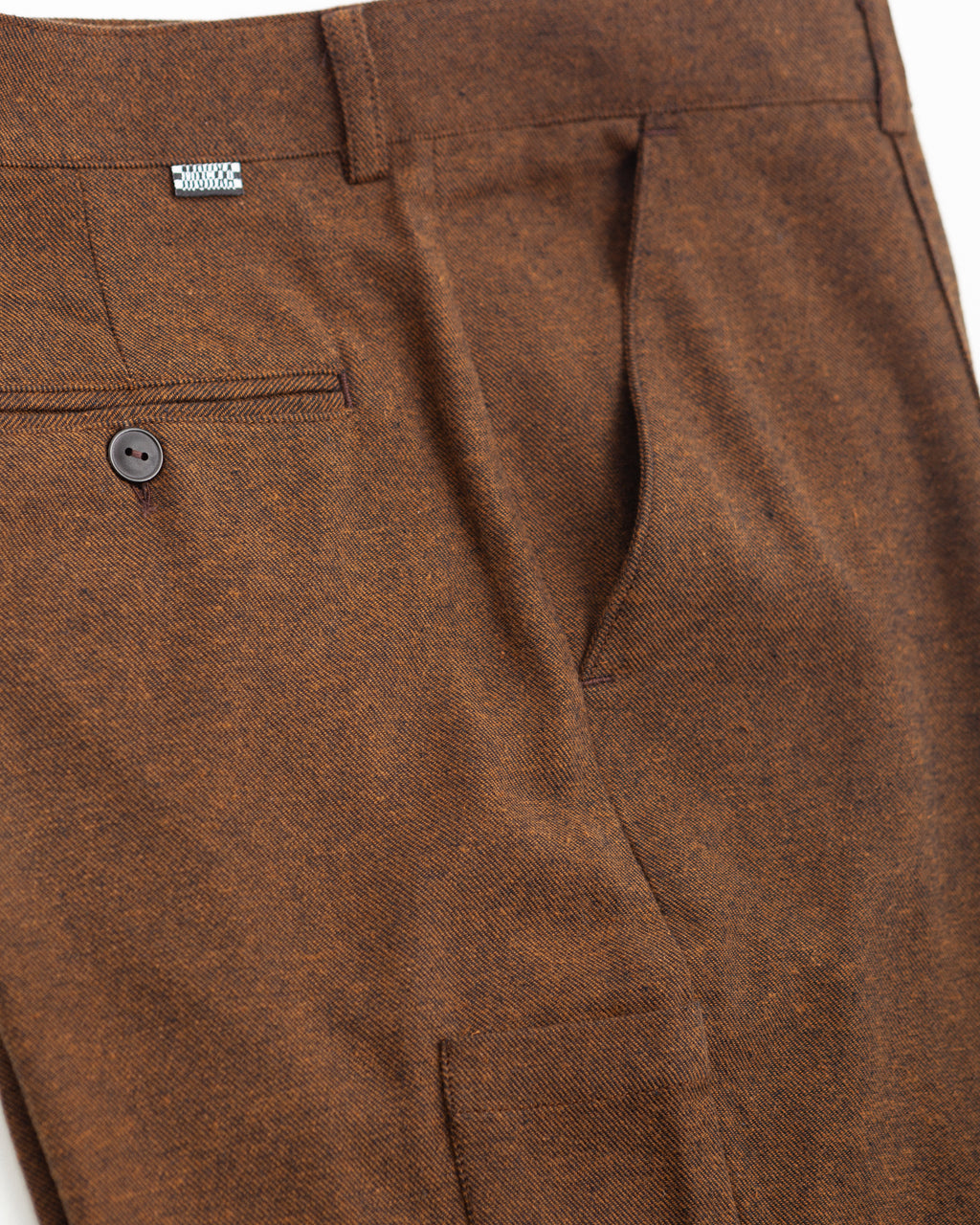 pintuck pants / noise brown