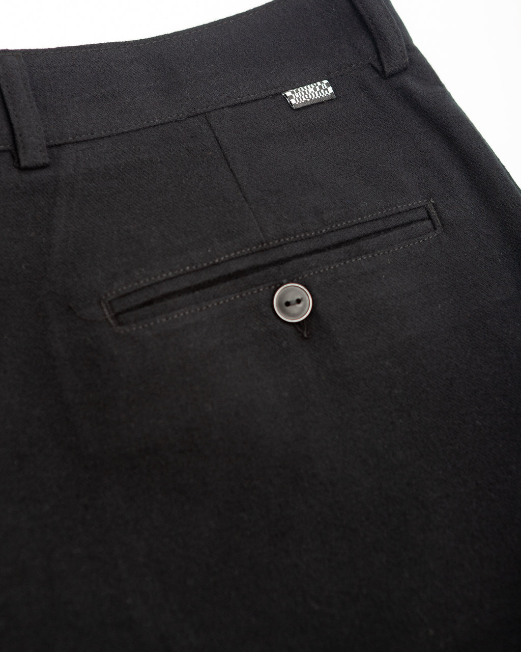 pintuck pants / noise black