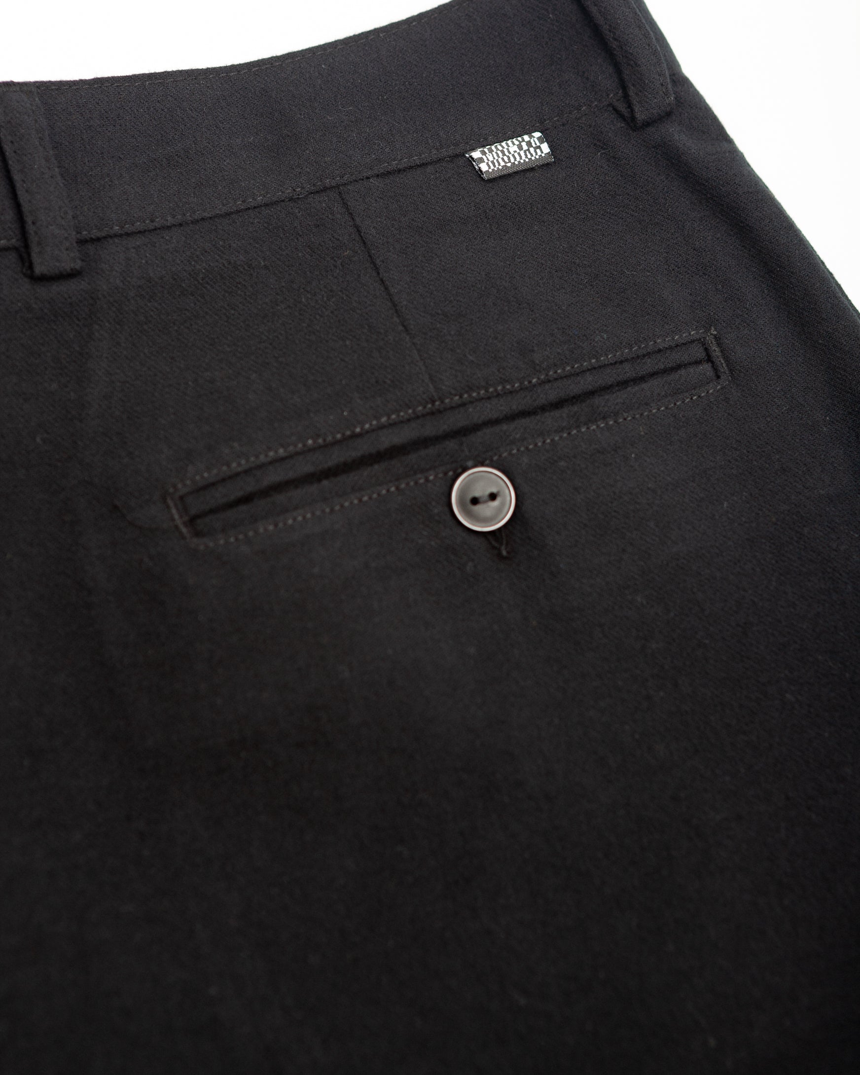 pintuck pants / noise black