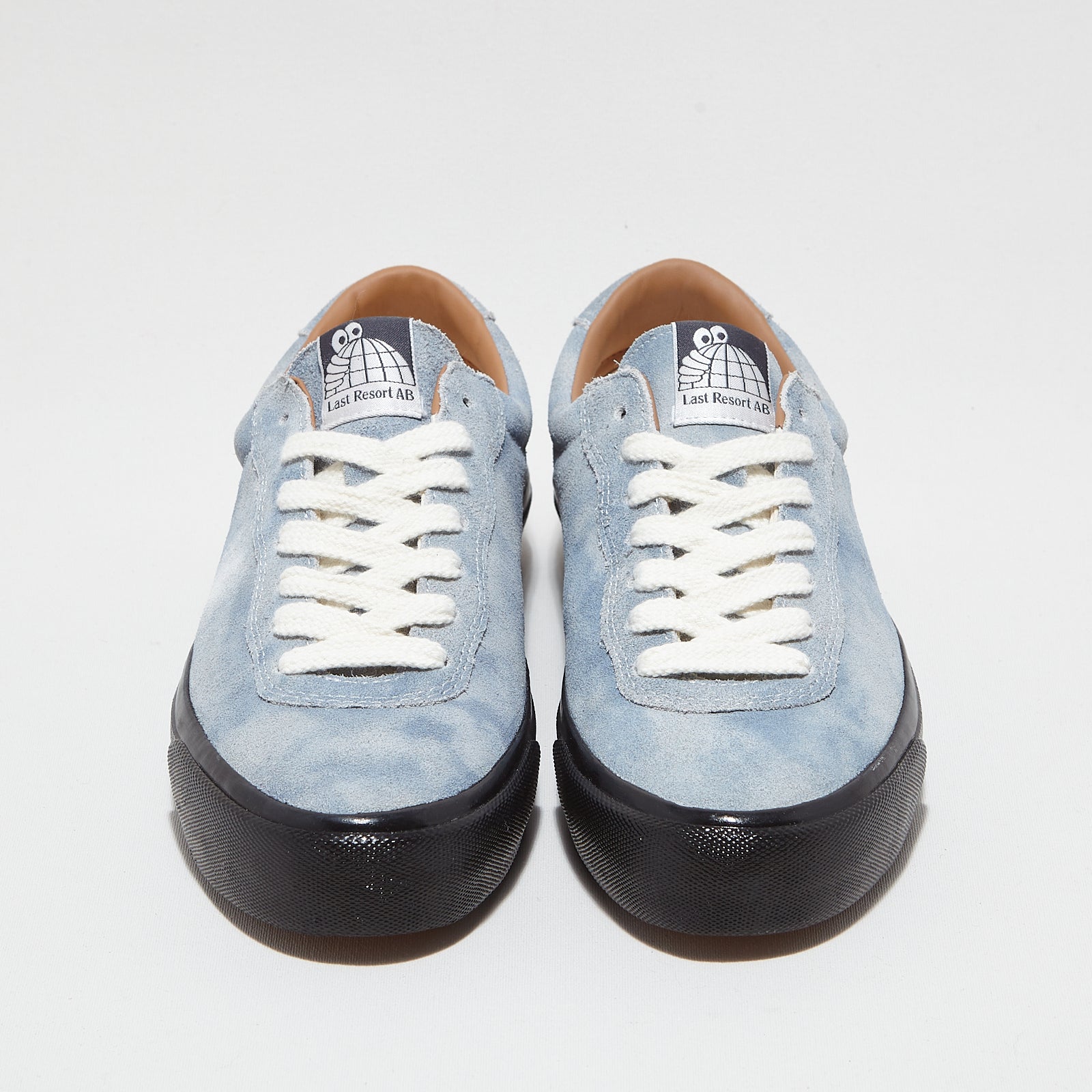 last resort ab VM001 cloudy suede lo (fissful blue / white)