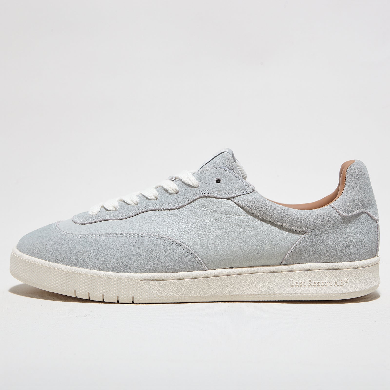 last resort ab CM001 lo (light grey / white)