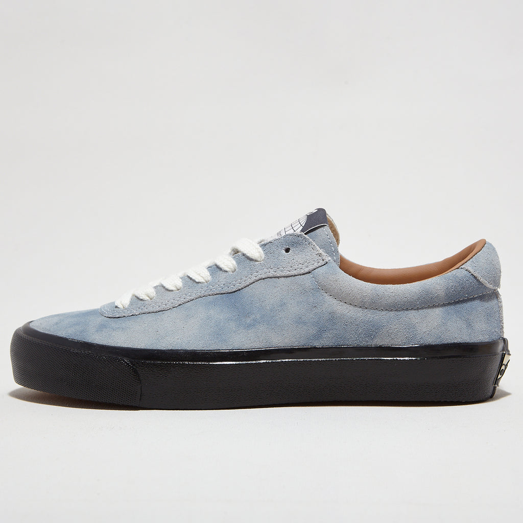 last resort ab VM001 cloudy suede lo (fissful blue / white)