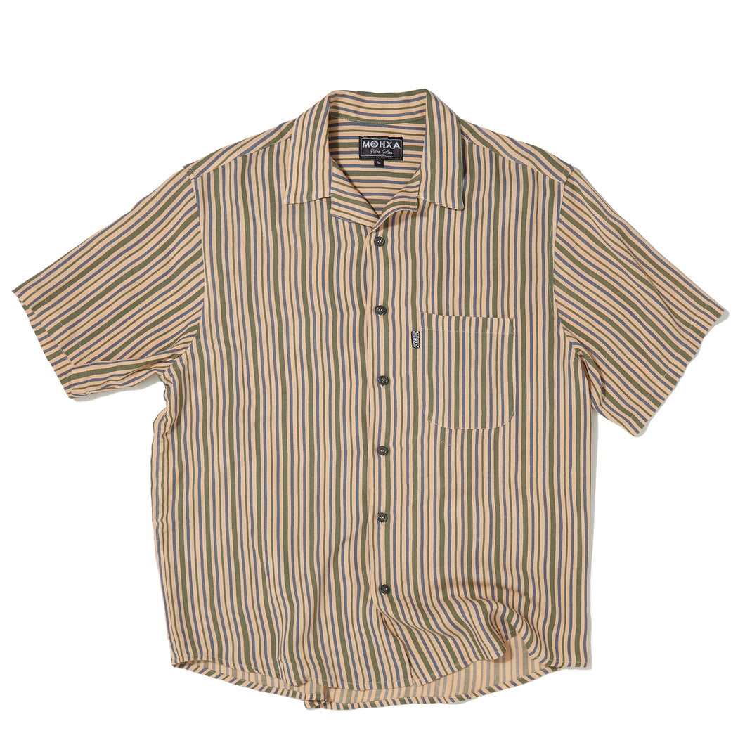 the limited lapel shirt called green 