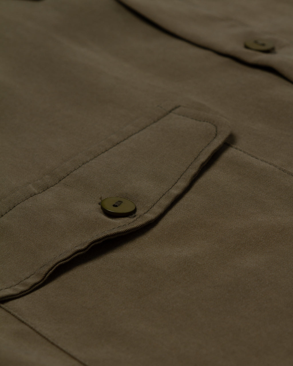 everyday shortsleeve shirt / olive