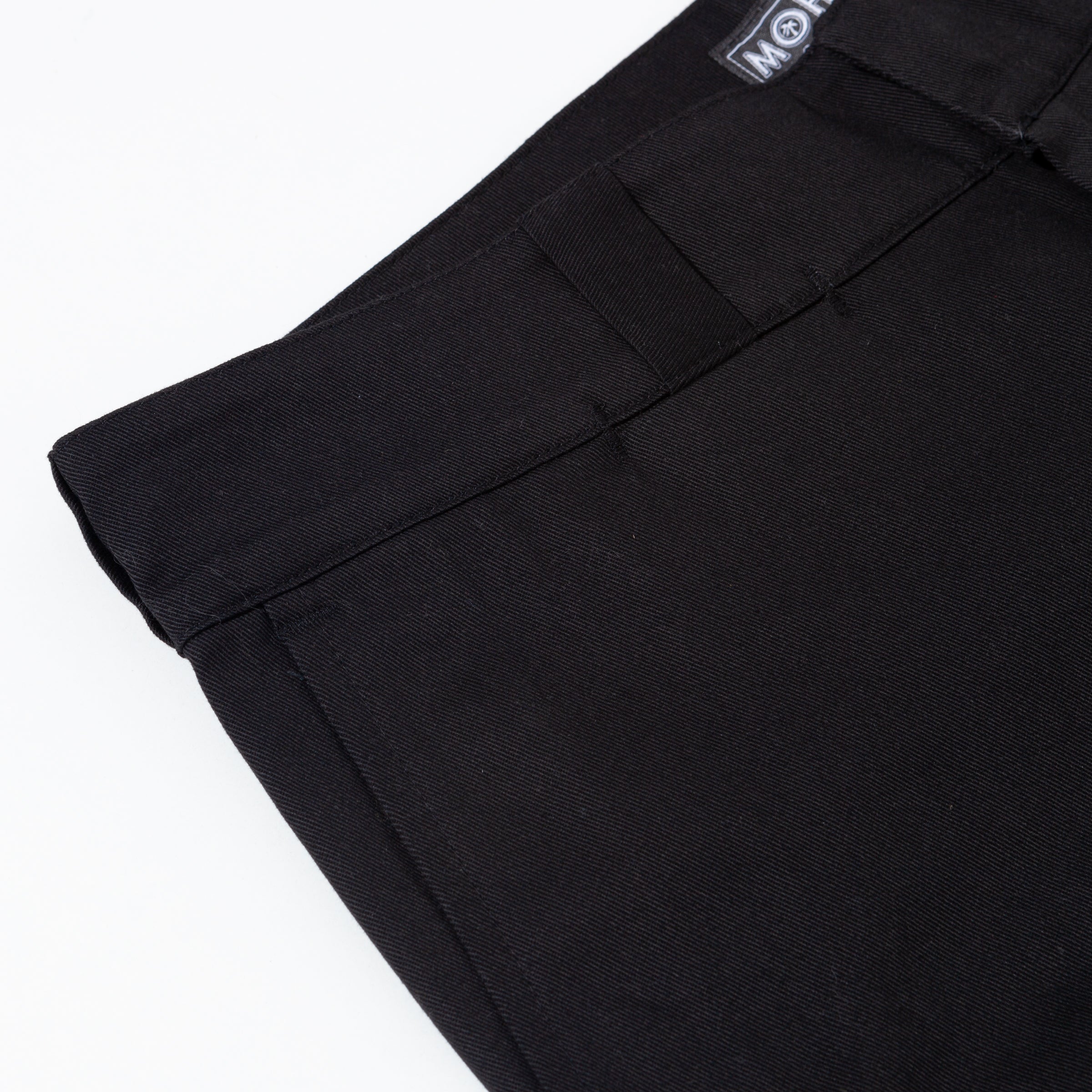 chino pants / black